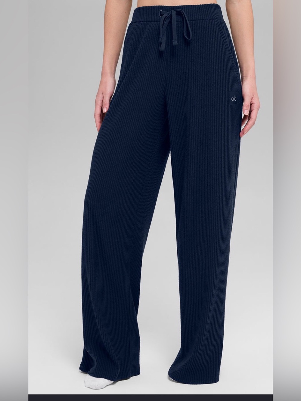 ALO Yoga Muse Wide-Leg Pant